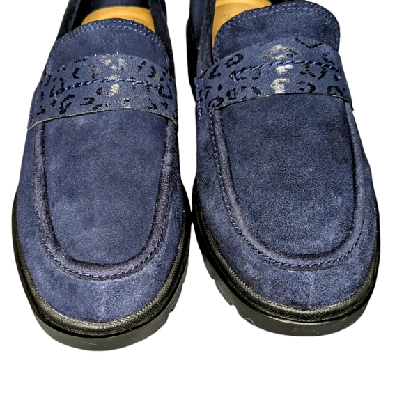 CLARKS FASHIONABLE ON TREND SUEDE CHUNKY NAVY BLUE LOAFERS WOMEN'S SZ 11 - Picture 4 of 9